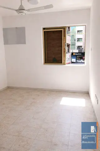 Studio Available for Executives, Now with 1 Month Rent Free