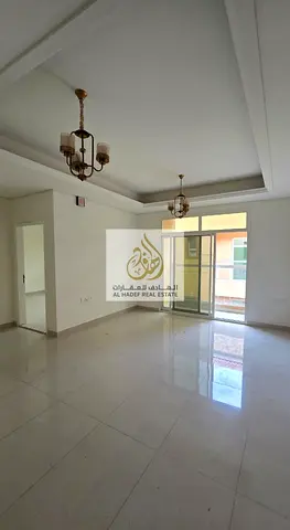 للإيجارالسنوي عجمان المويهات 3 قريب من المستشفى السعودي الألماني و أكاديمية بناية عائلات ثلاث غرف وصالة بلكونة تكييف مركزي 3 حمام  خزانات بالحوائط