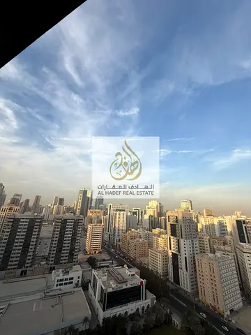 في التعاون شقق ثلاث غرف بلكونه وبدون شهرمجاني باركنج مجاني علي مخرج دبي