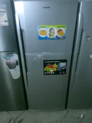 Hitachi refrigerator 300 liters