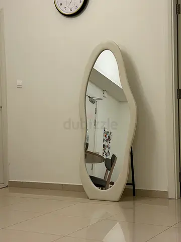 Full-length Oval Standing Mirror with White Frame- No stains new