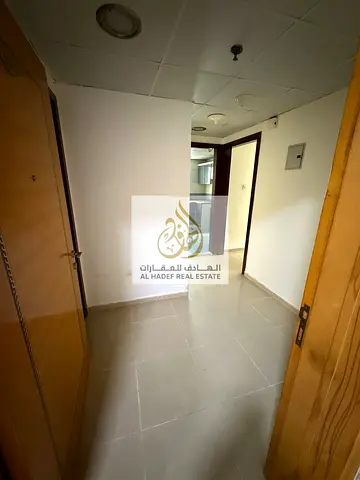 متاح الآن شقة غرفة وصالة بموقع مميز في منطقة التعاون، مناسبة للسكن العائلي وقريبة من جميع الخدمات والمراكز التجارية. الموقع: التعاون – الشارقة