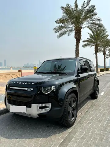 Low mileage - Perfect Condition - Defender 110SE P300
