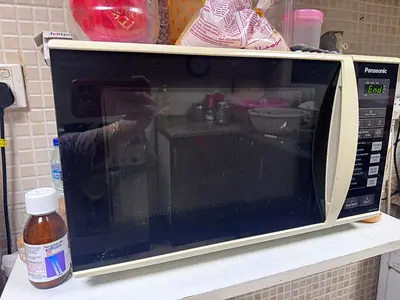 Panasonic Countertop Microwave - Good Working Condition