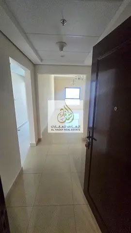 3 غرف وصالة + غرفة خادمة + باركن خاص + شهر مجاني | شارع الاتحاد | 64 ألف فقط