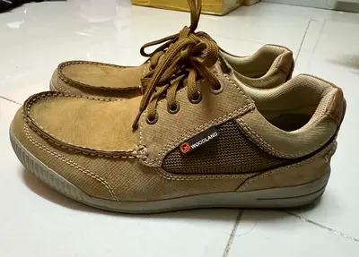 Wood Land shoe size 43