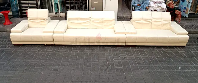 Sofa White Leather 6 Seater