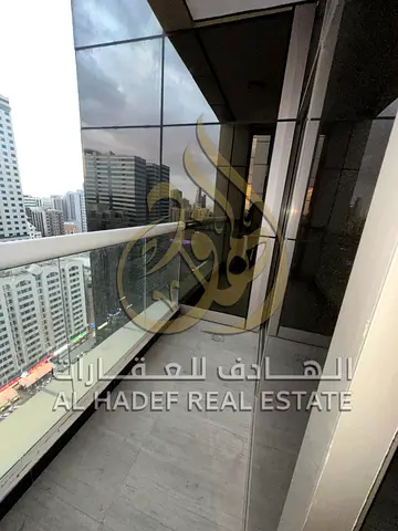 خزائن حائط ✅ تشطيب سوبر ديلوكس ✅ بناء حديثموقف سيارة مجاني 🏊‍♂️ مسبح مجاني 💪 نادي صحي (جيم) مجاني موقع حيوي قريب من الخدمات والمرافق وحديقة الممزر00