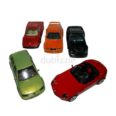 Bburago 1:43 Scale Model Cars | BMW, Porsche, Volkswagen, Ferrari