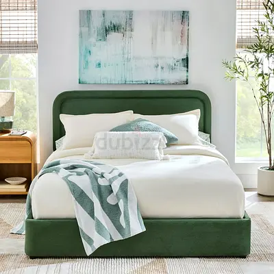 Round edges green boucle double size bed