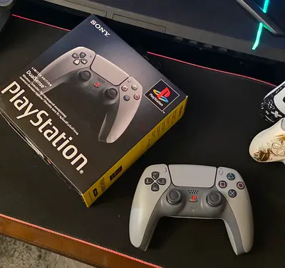 Ps5 30th anniversary edition controller