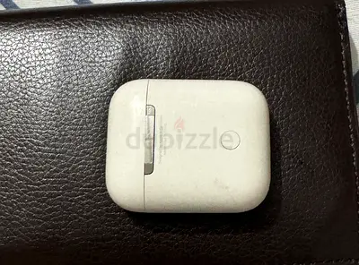 Used apple airpods 2 white wireless earbuds with charging case