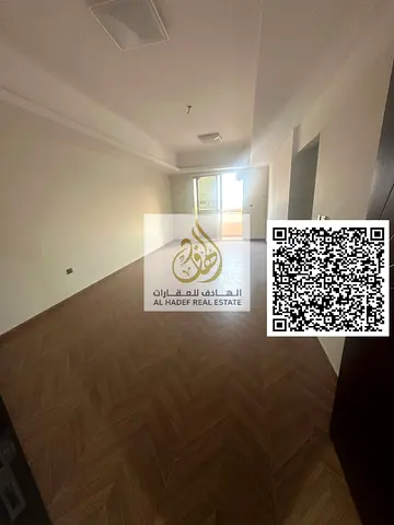شقة غرفتين وصالة للإيجار في المويهات بعجمان، قريبة من أكاديمية عجمان ومجمع المدارس وشارع الشيخ محمد بن زايد، ثاني ساكن بمساحات واسعة جدًا، السعر 45,00