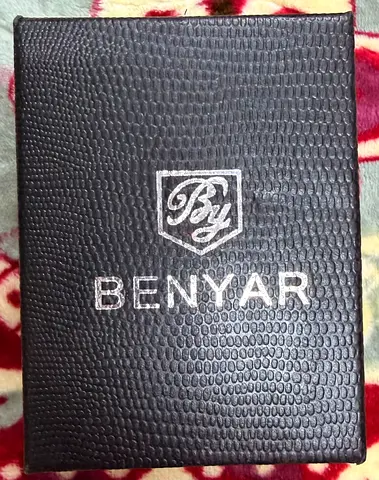 Benyar mens wristwatch in original box (watch not shown) - good condition box