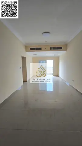 🏡 شقة غرفتين وصالة مع 3 حمامات وغرف ماستر وبلكون وخزاين بالحائط أول ساكن للإيجار في الجرف 3 بمساحة واسعة وتشطيب ممتاز جداً موقع مميز قريب السوق الصين