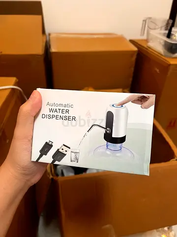 Automatic water dispenser