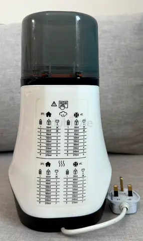 Baby Brezza Formula Pro Bottle Warmer - Heats Breastmilk  Formula Safely