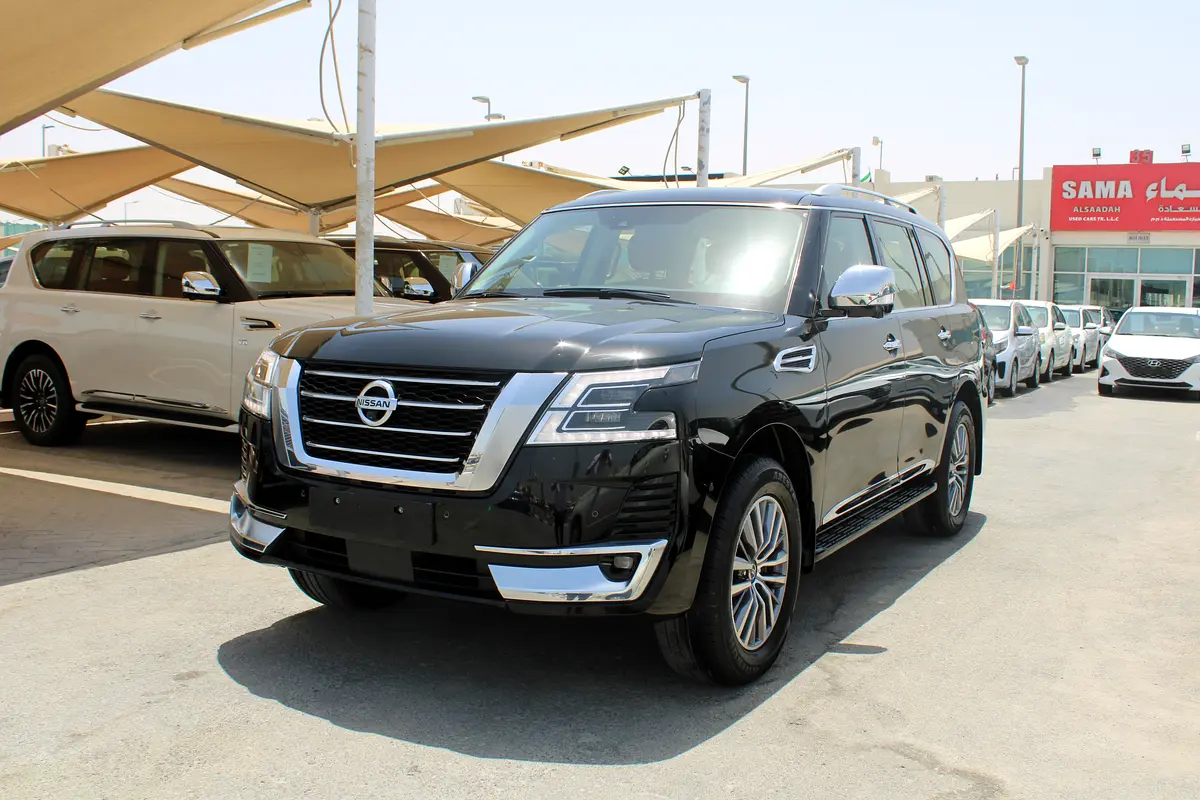 Nissan Patrol 2021 — photo 1 of 13