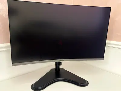 Samsung 27 inch curved monitor