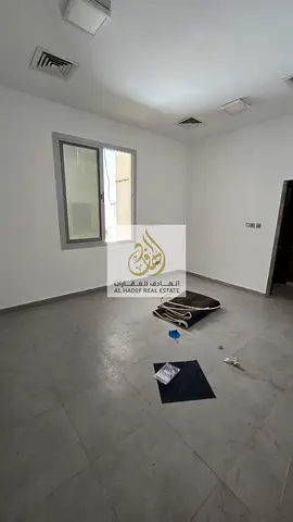استوديو للإيجار في الروضة 2 📍 إطلالة مفتوحة ✨ موقع مميز على مخرج دبي والشارقة