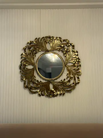 Ornate Gold Decorative Wall Mirror - Round