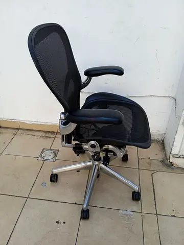 Herman Miller Aeron chair size B and C available