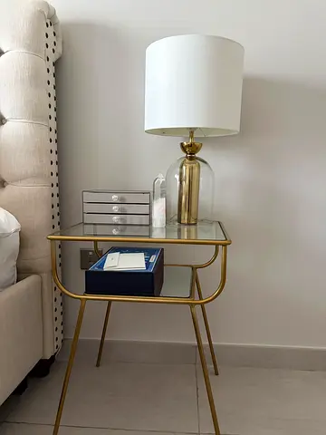 Bed side table