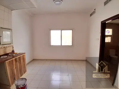 Luxury studio net and clean near bus station good family building