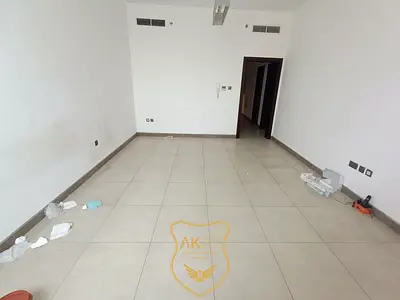 Spacious 2 Bhk Apartment Central Ac With Car Parking