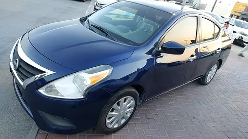 2019 Nissan VERSA 照片 14