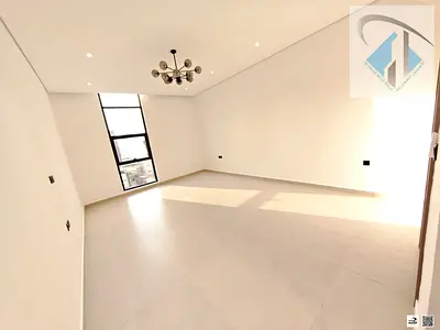 🏡 **فيلا مميزة للإيجار السنوي في الياسمين | 4 غرف نوم + رووف + خزائن حائط + حوش واسع | 105,000 درهم**
