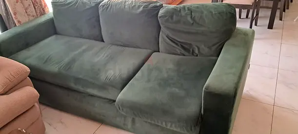 2 numbers 3 seater Sofa