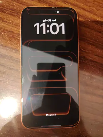 IPHONE 17 PRO MAX battery 100% with box