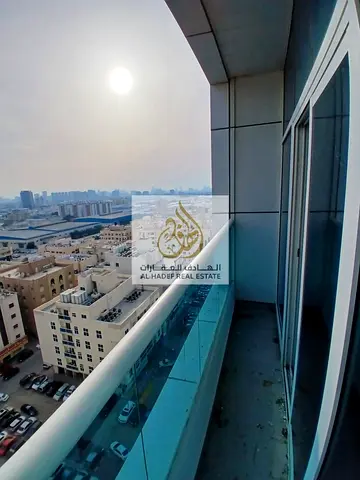 📢 للإيجار في عجمان – شقة غرفة وصالة مع بلكونة في الجرف 2 📢  فرصة مميزة للإيجار في منطقة الجرف 2 بعجمان، إحدى المناطق الحيوية والمطلوبة للسكن، حيث تت