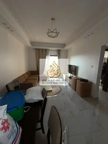 غرفة وصالة للإيجار السنوي في المويهات 📍 مقابل الأكاديمية ✨ 2 حمام