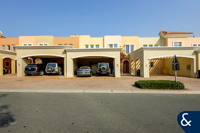 3 Bedrooms | Park Backing | Quiet Location