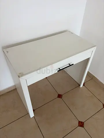 Dressing/working table
