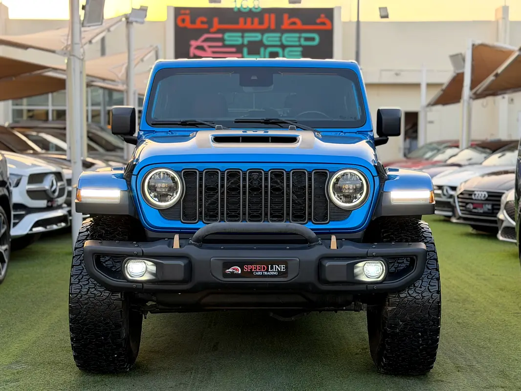 Jeep Wrangler 2024 — photo 1 of 15