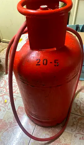 Gas cylinder with new pipe and regulator