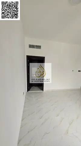 استديو جديد أول ساكن بمطبخ منفصل للإيجار السنوي قريب من كورنيش عجمان