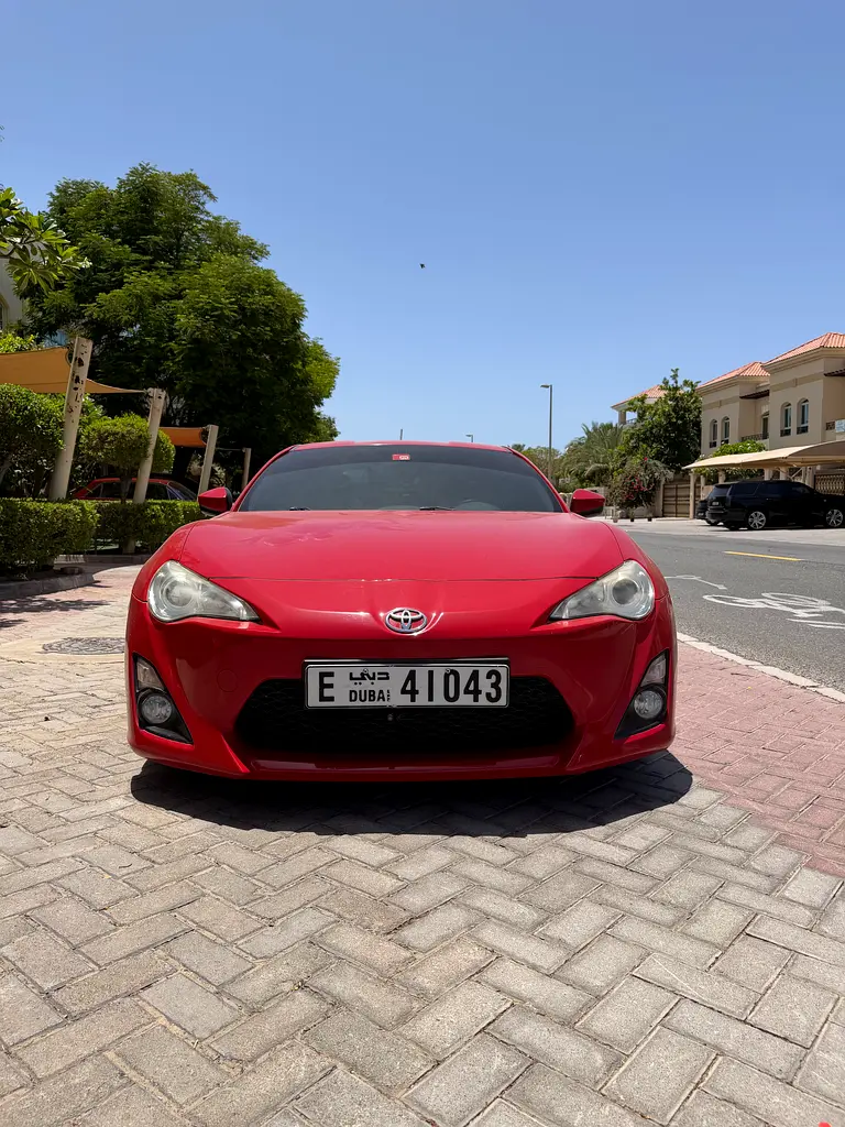Toyota 86 2013 — photo 1 of 7