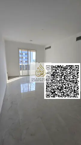 Two bedrooms, a living room, three bathrooms, and a balcony. First occupancy. Super deluxe finishing. Very spacious and excellent. Prime location in A