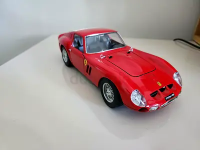 Ferrari gto 1:18 Burago - Italy