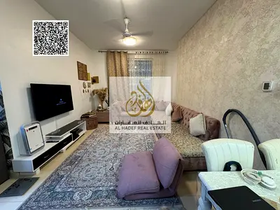 Two-bedroom apartment with a living room for sale, installments remaining, in City Towers.