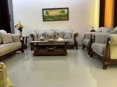 Classic carved wood 4-piece living room sofa wi
