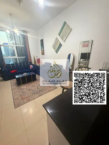 غرفة وصالة في سيتي تاور النعيمية 3، 2 حمام وبلكونة، فرش راقي ومساحة كبيرة، قريب من السفير مول والكورنيش، الإيجار 3500 والتأمين 500. مساحه كبيره وممتاز