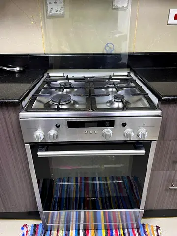 Cooking range