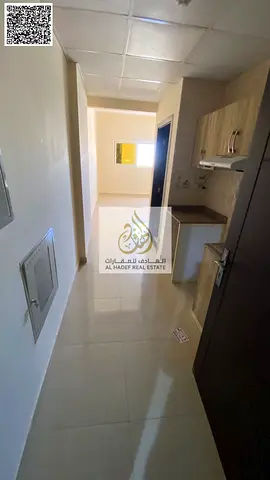 استوديو بمطبخ شبه منفصل | مساحة كبيرة جدًا | ثاني ساكن | تشطيبات ممتازة | الجرف 3 قرب السوق الصيني | 21,000 درهم