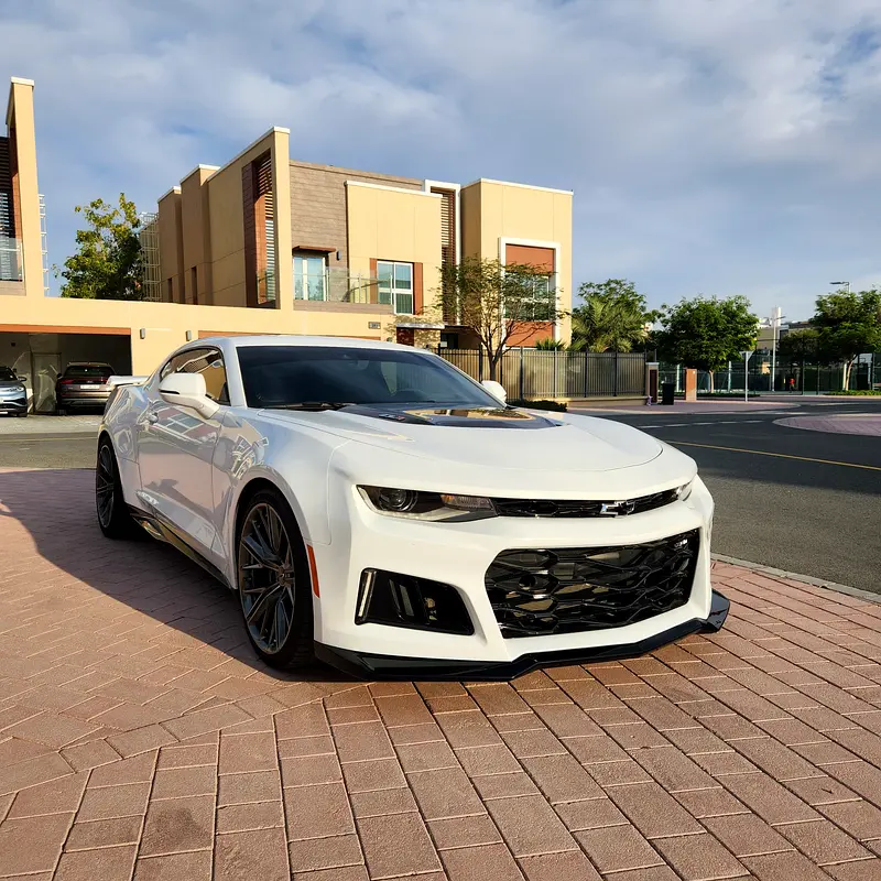 Chevrolet Camaro 2023 — photo 1 of 5