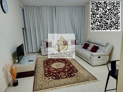 الشقة: غرفتين وصالة (مفروشة بالكامل)  المميزات: 3 حمامات + خزائن بالحائط  الحالة: فرش نظيف وتصميم عصري مريح تفاصيل العرض: